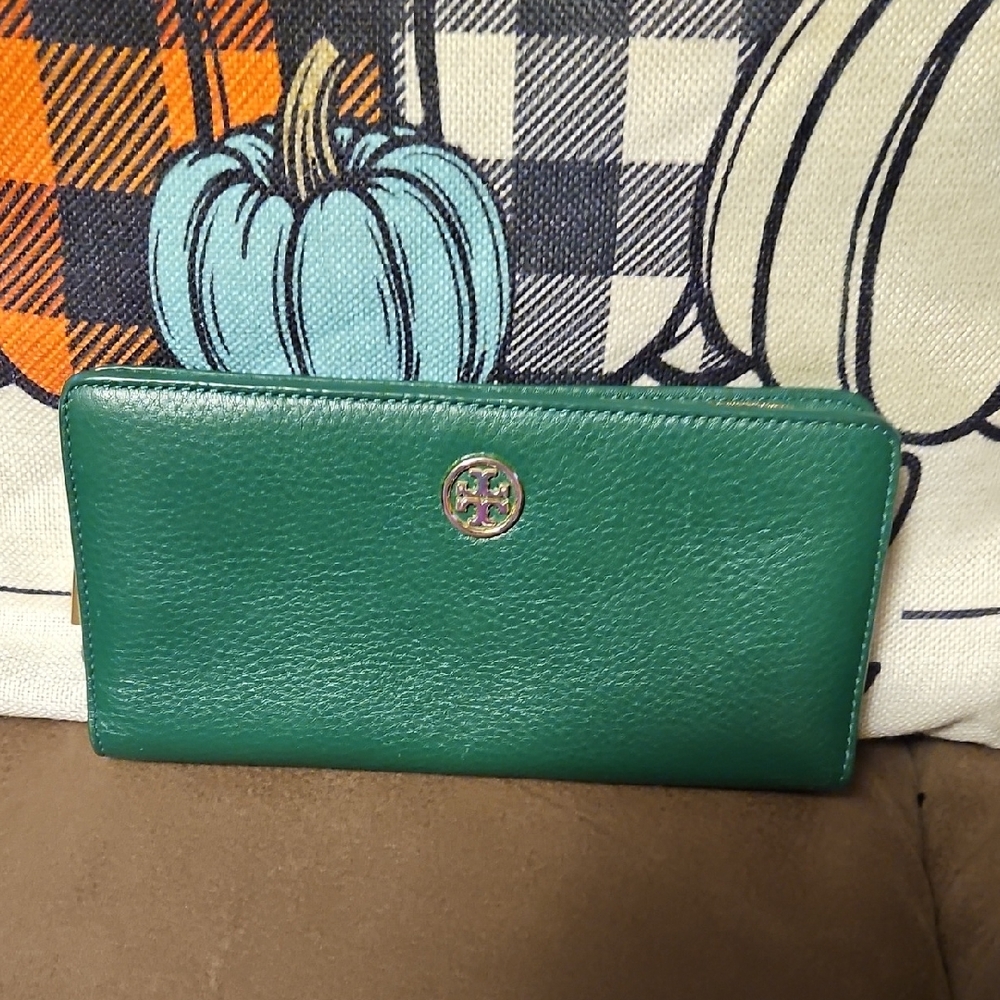 Tory Burch Green Leather Wallet